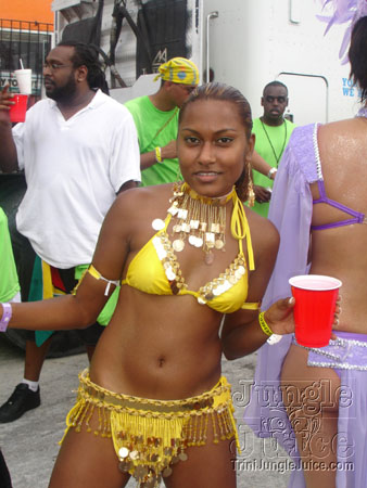 mia_c2k6-003