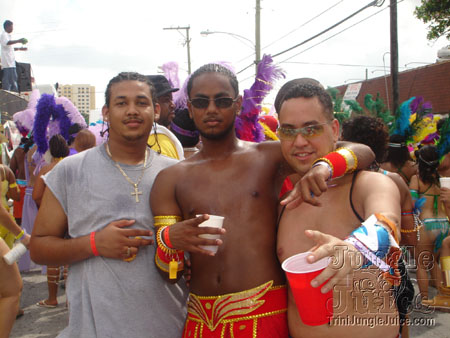 mia_c2k6-014