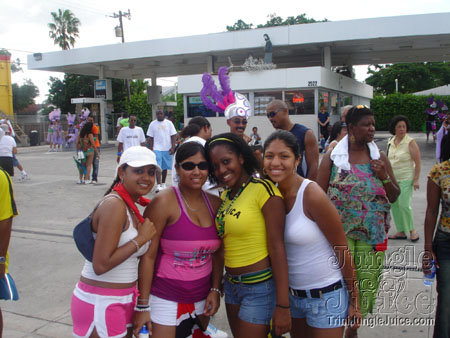 mia_c2k6-029
