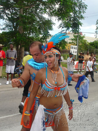 mia_c2k6-036