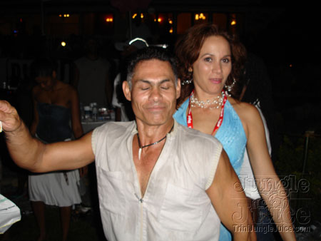beach_house_carnival_2006-232
