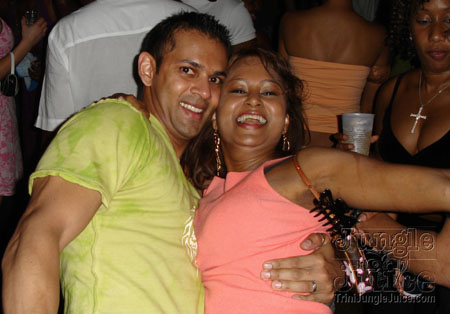beach_house_carnival_2006-234
