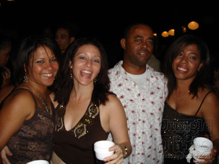 beach_house_carnival_2006-235