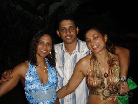 beach_house_carnival_2006-237