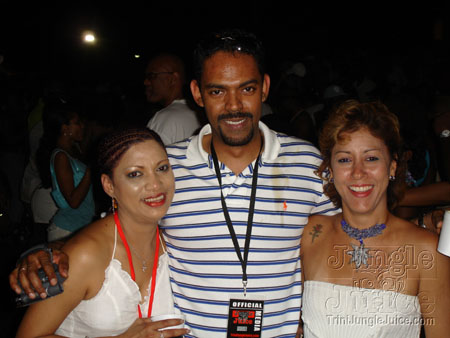 beach_house_carnival_2006-255