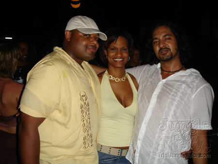 beach_house_carnival_2006-256