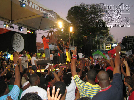 dawn_2006-082