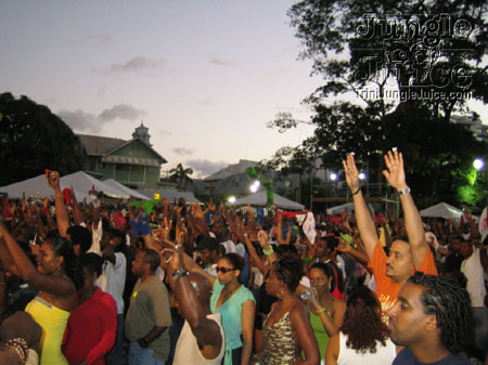 dawn_2006-083