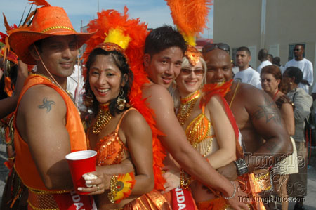 miami_carnival_2006_pt2-090