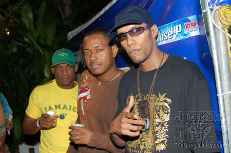 amnesia_2007-184