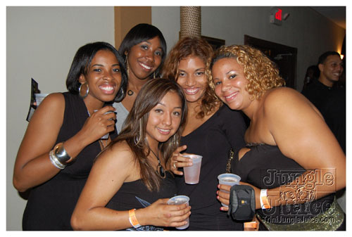 blackwhite_2007-006