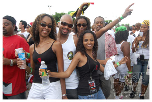 broward_carnival_2007_pt2-066