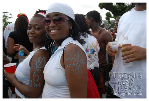 broward_carnival_2007_pt2-067