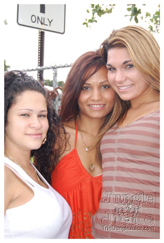 broward_carnival_2007_pt2-068