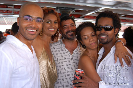flight_cruise_apr07-109