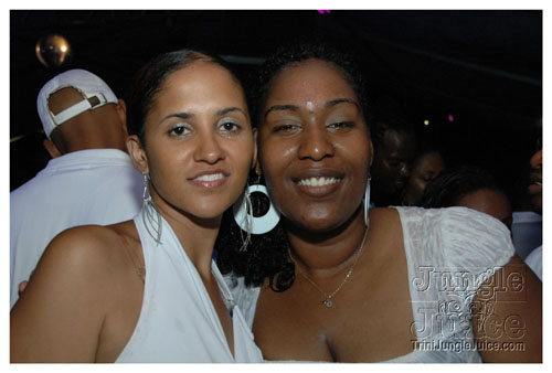 glow_barbados_2007-058