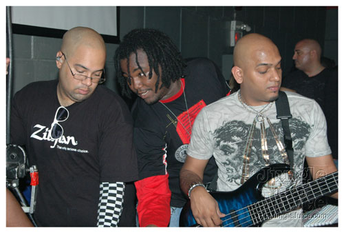 soca_or_die_6-095