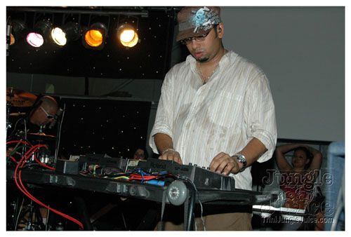 soca_or_die_6-111