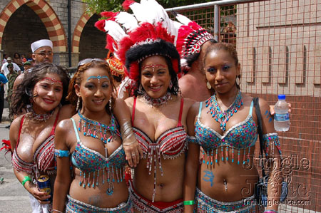 tribe_tue_2007_pt1-211