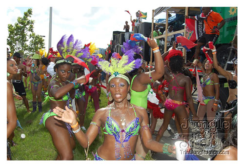 broward_carnival_2008_pt1-247