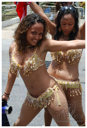 kadooment_day_2008_pt2-089