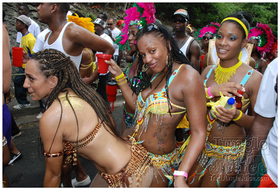 kadooment_day_2009_pt1-151