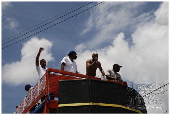 kadooment_day_2009_pt1-208