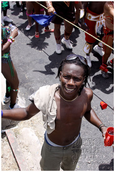 kadooment_day_2009_pt1-218