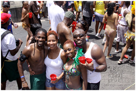 kadooment_day_2009_pt1-234