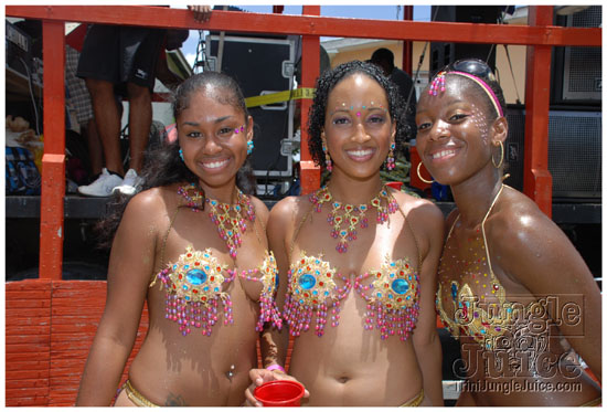 kadooment_day_2009_pt1-241