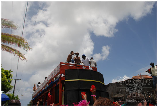 kadooment_day_2009_pt1-279