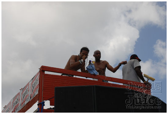 kadooment_day_2009_pt1-280
