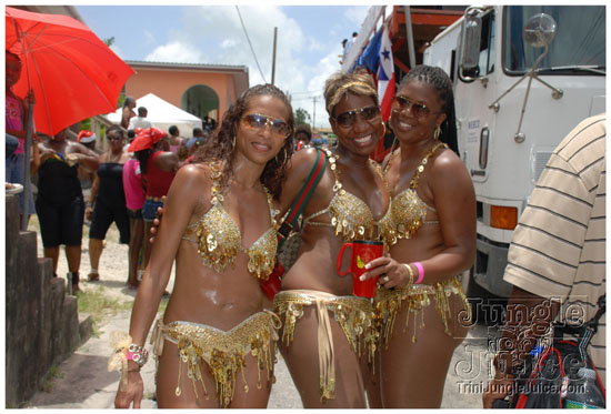 kadooment_day_2009_pt1-283