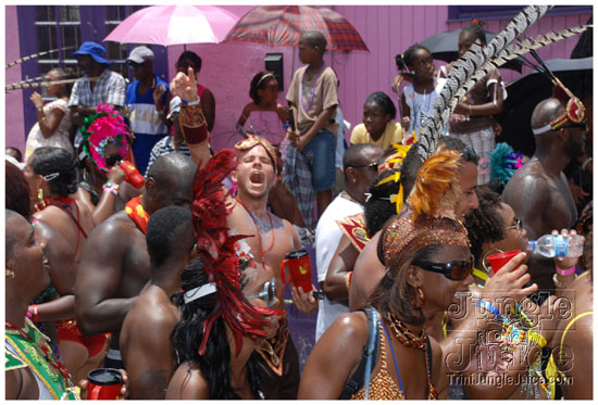 kadooment_day_2009_pt1-294