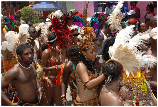 kadooment_day_2009_pt1-295
