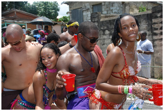 kadooment_day_2009_pt1-300