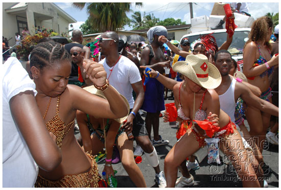 kadooment_day_2009_pt1-309