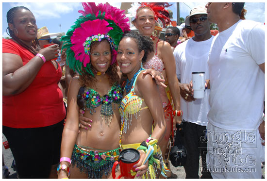 kadooment_day_2009_pt1-314