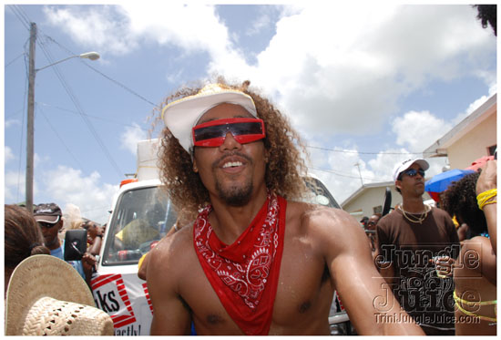 kadooment_day_2009_pt1-315