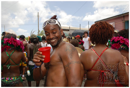 kadooment_day_2009_pt1-319
