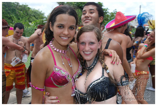kadooment_day_2009_pt1-331