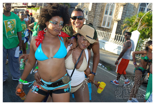 tribe_mon_2009_pt1-323