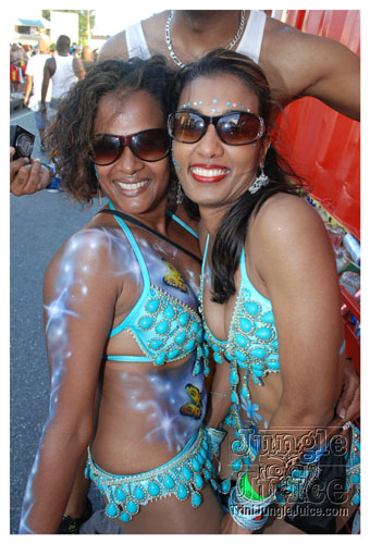 tribe_mon_2009_pt1-343