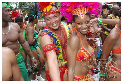 tribe_tue_2009_pt1-345