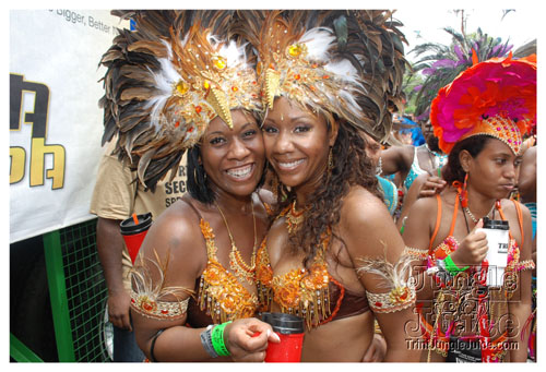 tribe_tue_2009_pt1-358