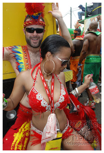 tribe_tue_2009_pt1-363