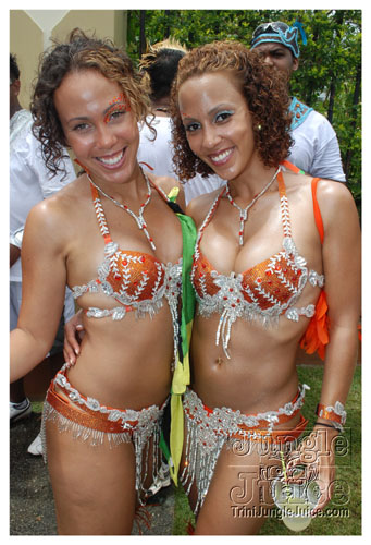 tribe_tue_2009_pt1-364