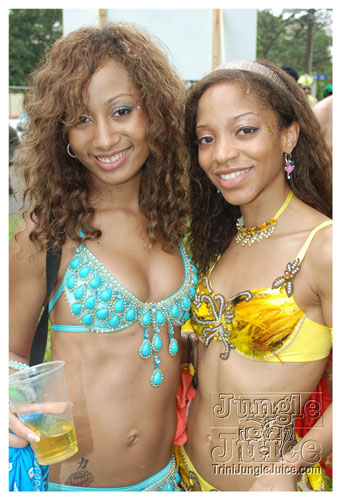tribe_tue_2009_pt1-375