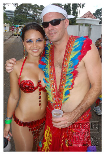 tribe_tue_2009_pt1-384