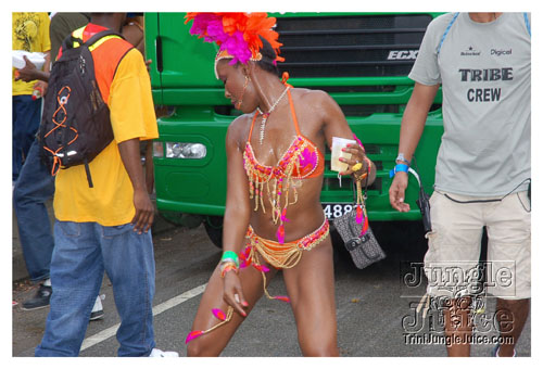tribe_tue_2009_pt1-394